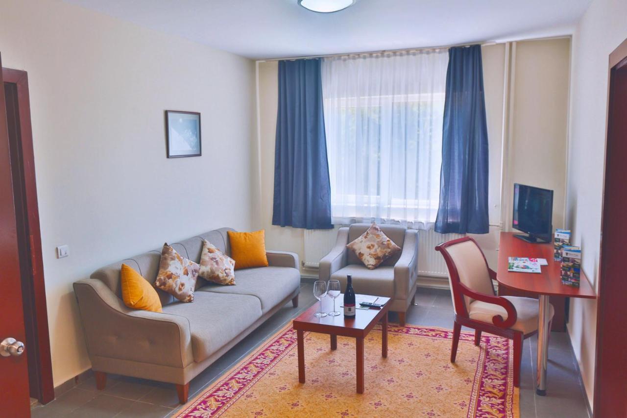 The Green Park Kartepe Exterior photo