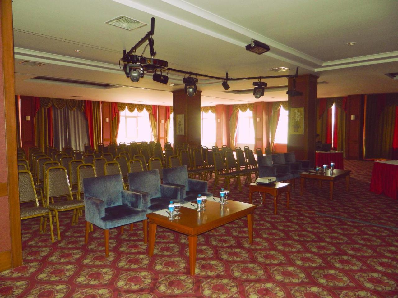The Green Park Kartepe Exterior photo